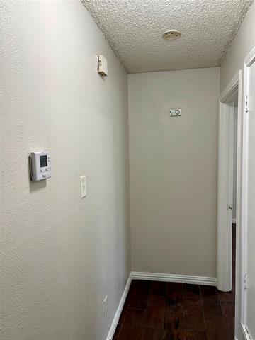 Building Photo - 3008 Townbluff Dr