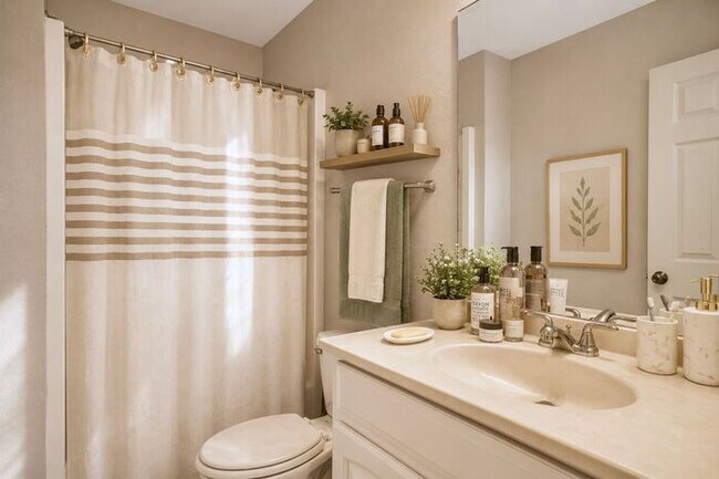 Building Photo - 3 Bedroom 2 Bath Duplex at Mansion Creek in Tyler! 1/2 off first full months rent