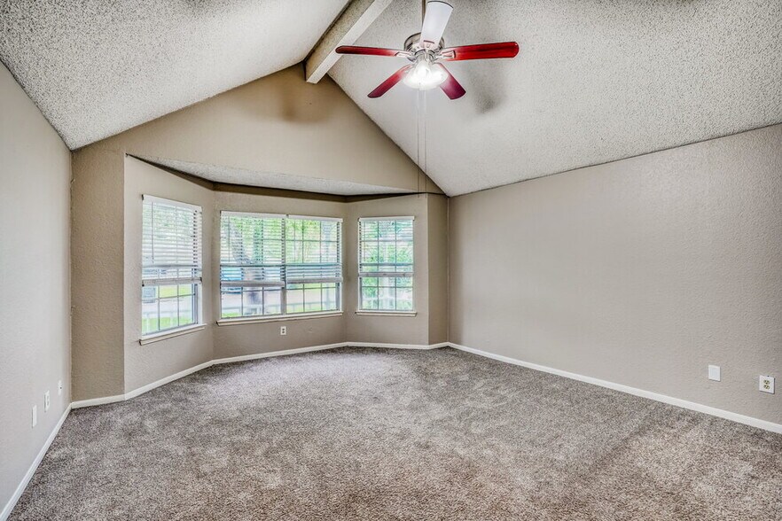 Building Photo - 12723 Ashford Knoll Dr