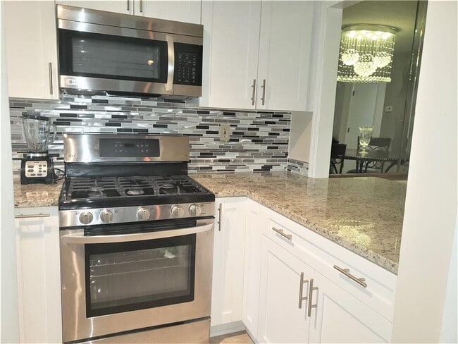Building Photo - 602 Wynnes Ridge Cir SE