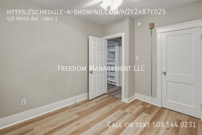 Building Photo - 425 Wood Ave