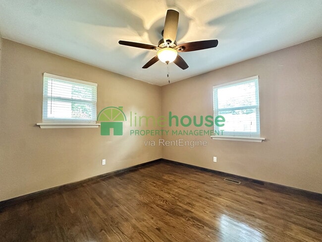 Building Photo - 417 Lynn Shores Dr