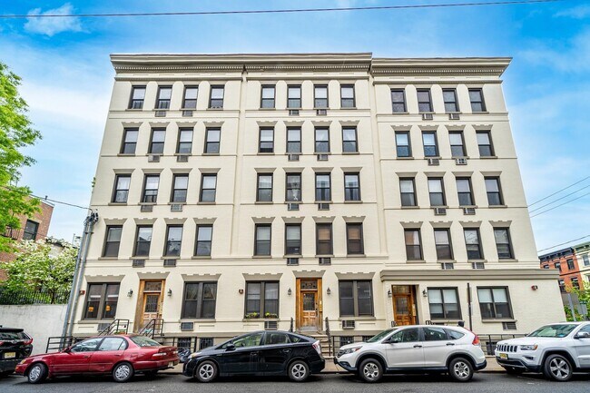 Building Photo - 257-261 12th St