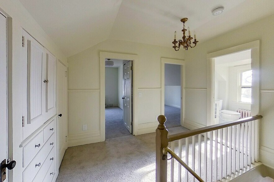 Building Photo - 711 Union St