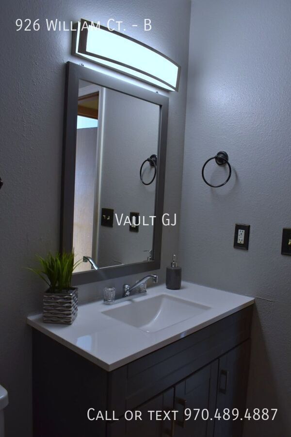 Building Photo - 926 William Ct