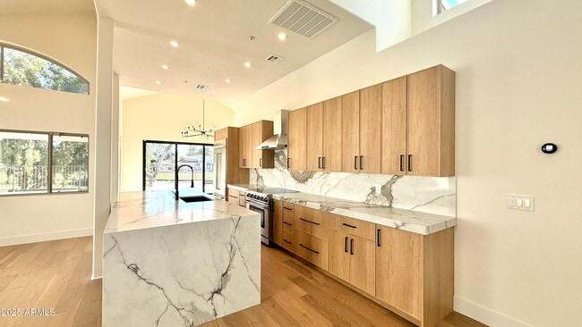 Building Photo - 8133 E Cortez Dr