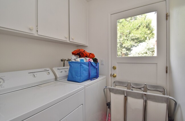 Building Photo - COMING SOON! | $3,990 /  BEAUTIFUL BROOKVALE HOME IN CENTRAL FREMONT