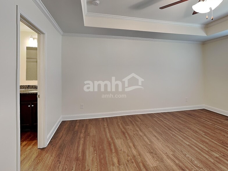 Building Photo - 592 Woodall Rd