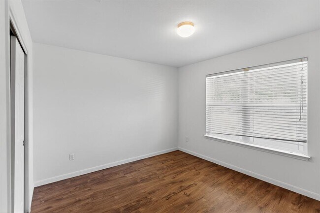 Building Photo - 18320 Rock Sage Cove