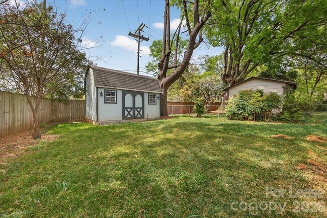 Building Photo - 3920 Haven Dr