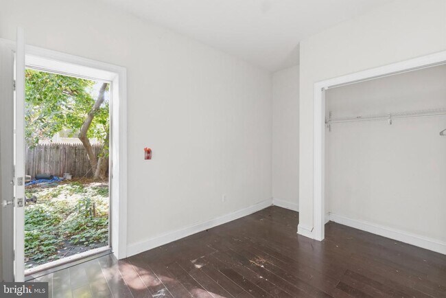 Building Photo - 1832 N 18th St