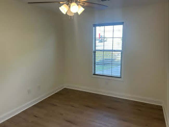 Building Photo - 151 Whispering Glen Cir