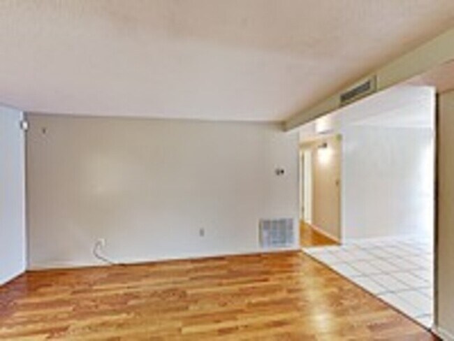 Building Photo - 6505 Ambassador Dr