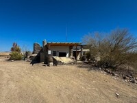 Building Photo - 400 N Smiling Dog Trail