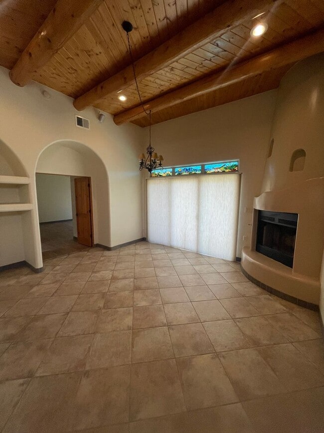 Building Photo - Great Home in Picacho Hills - Fairway Vill...