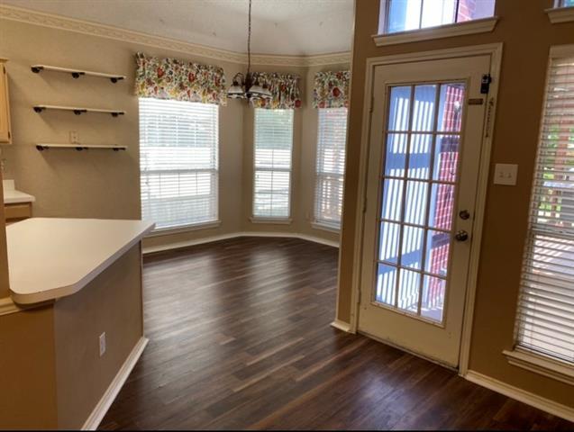 Building Photo - 2212 Heatherton Pl