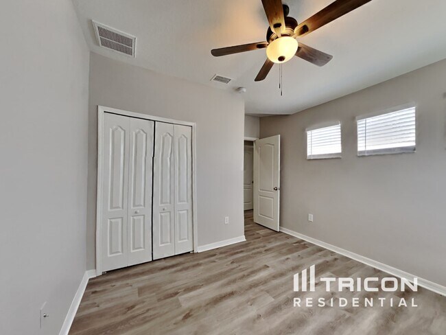 Building Photo - 11101 Robin Lake Ct