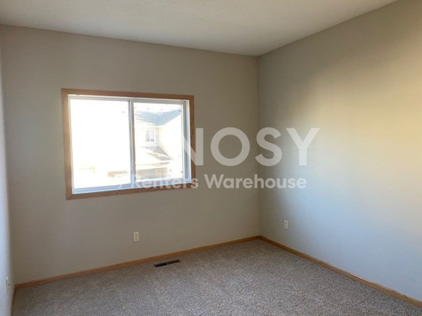 Building Photo - 689 Kingfisher Ln