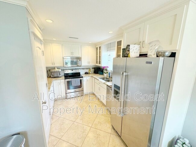 Building Photo - 915 Emily Cir