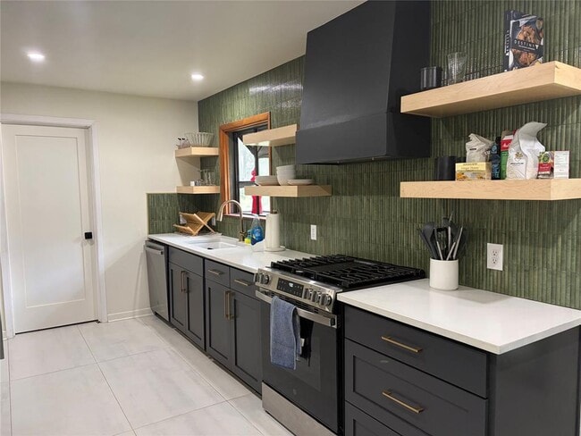 Building Photo - 1003 W Bluebonnet Dr