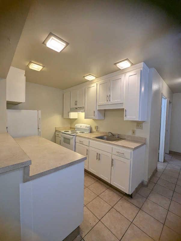 Building Photo - 1044 Rivara Rd