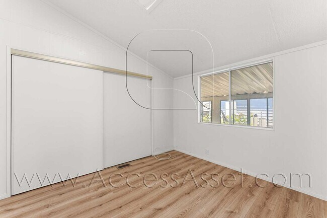 Building Photo - Spacious 2 Bedroom Home in a Desirable 55+ Hemet Community