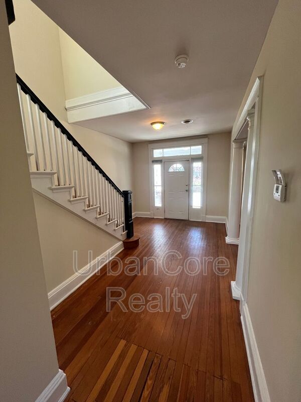 Building Photo - 709 N 35th St