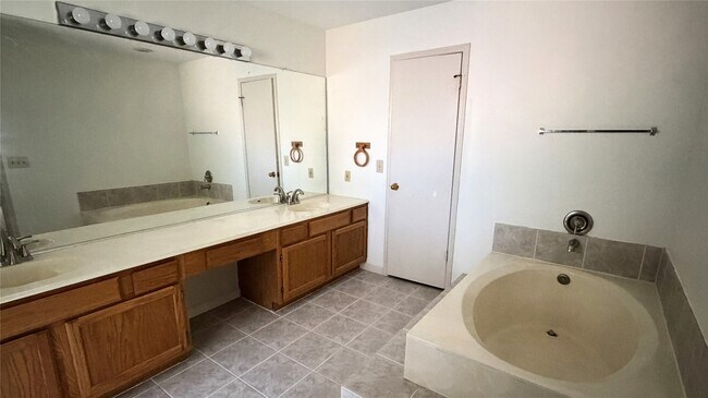 Building Photo - 7771 Springville Dr