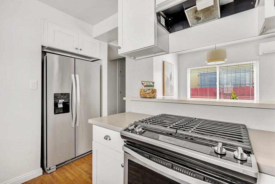 Building Photo - 15006 Burin Ave