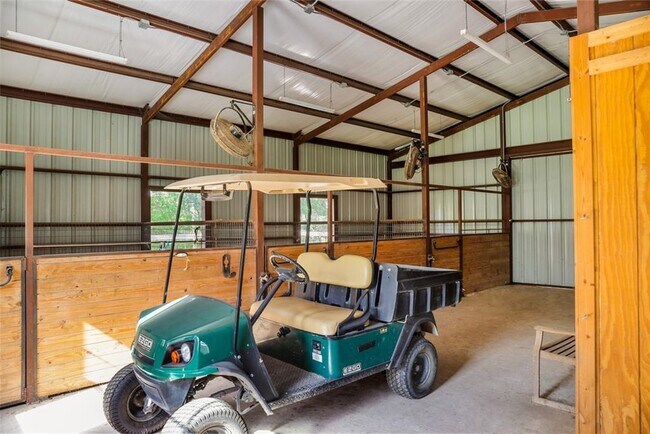 Building Photo - 16429 Red Wagon Ln