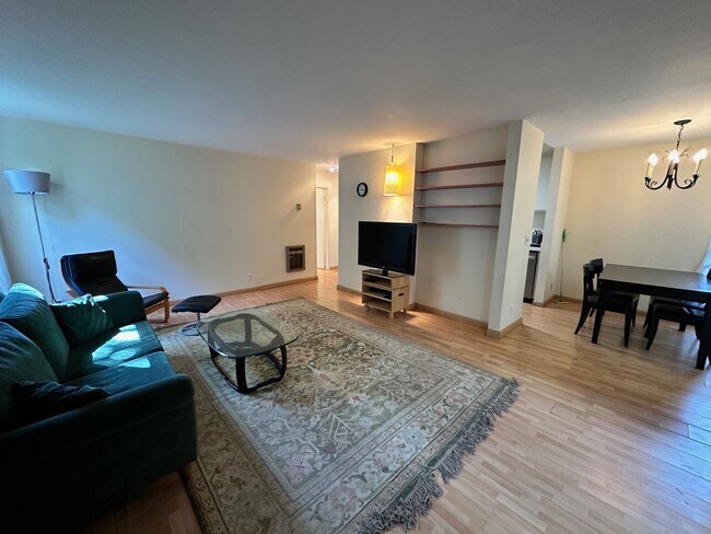 Building Photo - Bright Furnished 1BD/1BA Near UC Berkeley – Quiet, Updated & Move-In Ready