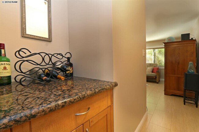 Building Photo - NICELY REMODELED- Furnished - Kalama Villa 1 Bed / 1 Bath -Central Kihei very close to the beach