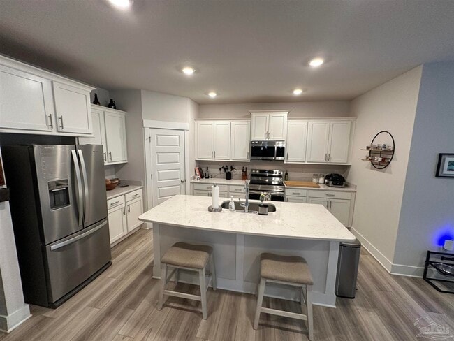Building Photo - 236 Camellia Dr