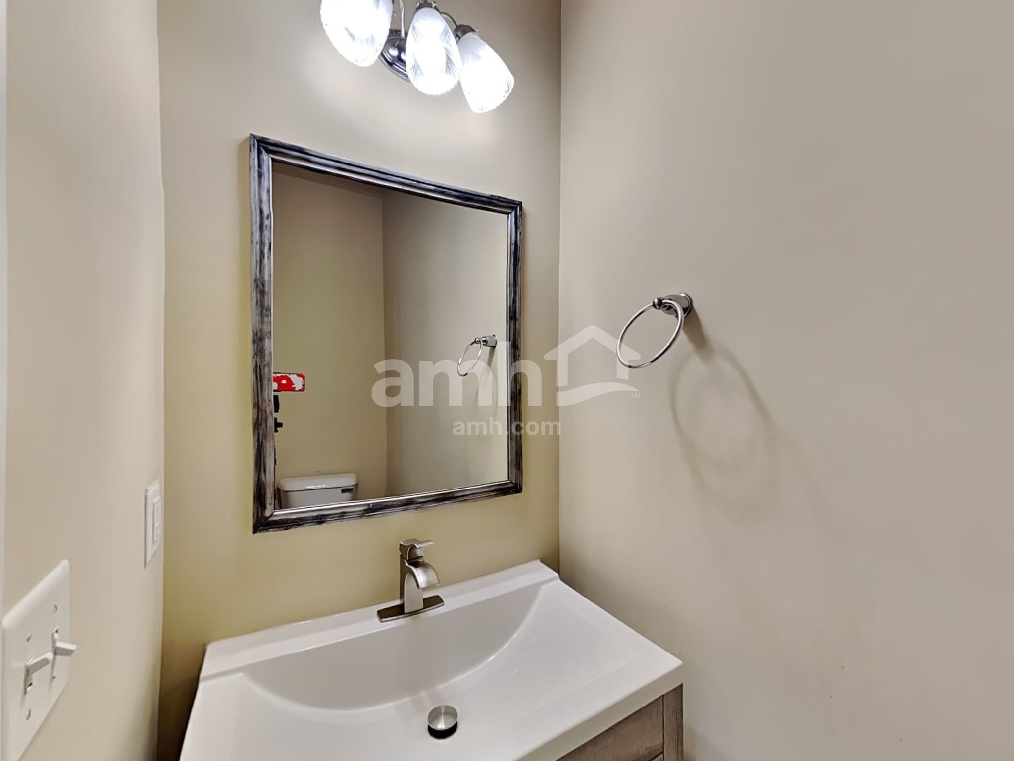 Building Photo - 2128 Branch Oak Trl