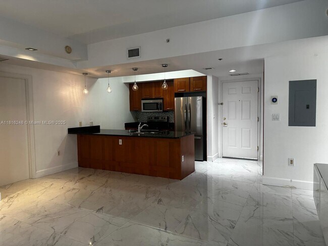 Building Photo - 4100 Salzedo St