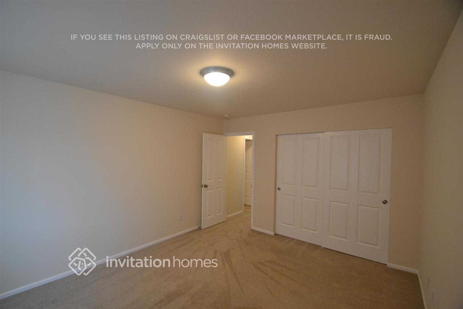 Building Photo - 6206 Park St E