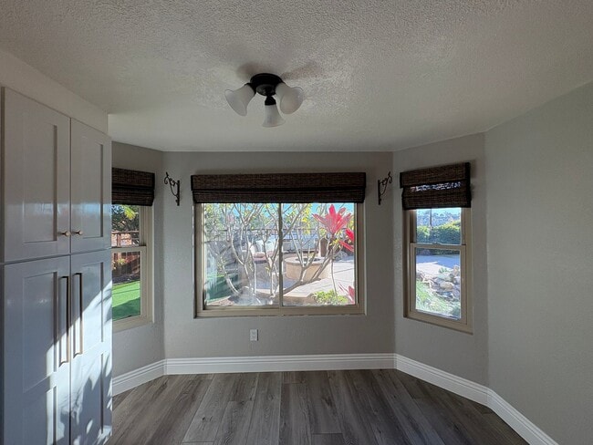 Building Photo - Beautiful 4B/3BA Home in Encinitas!