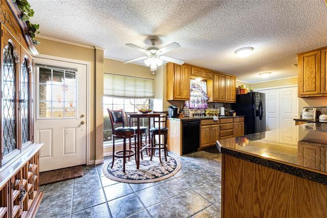 Building Photo - 3674 TX-243