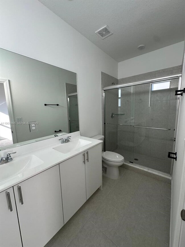 Building Photo - 12848 SW 232nd Ter