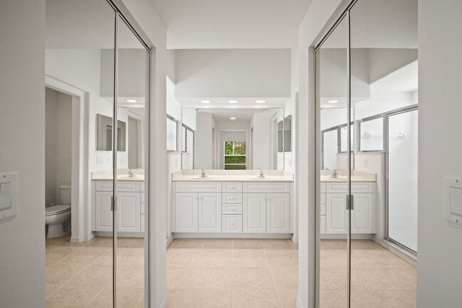 Primary Photo - Beautiful Villas 3 beds 2 baths in a Gated...