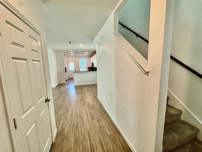 Building Photo - 10614 Cashew Run Ln