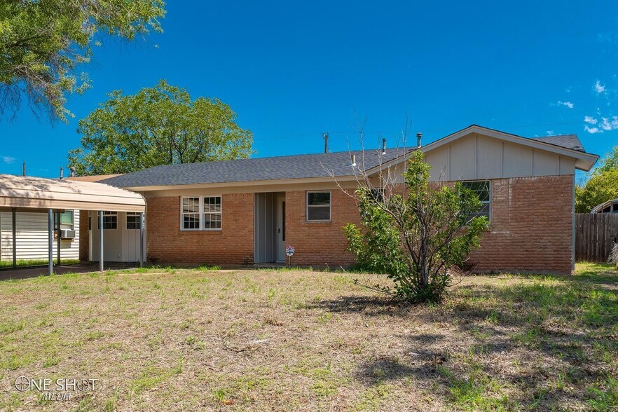 Primary Photo - 2117 Yorktown Dr