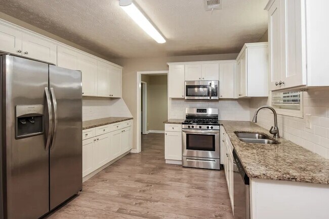 Building Photo - 1544 Haynes Ct SW