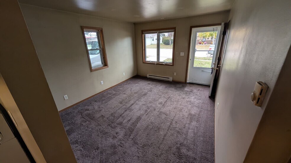 Primary Photo - 3711 Mangin St