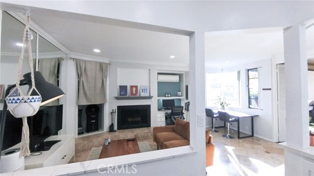 Building Photo - 2575 E 19th St