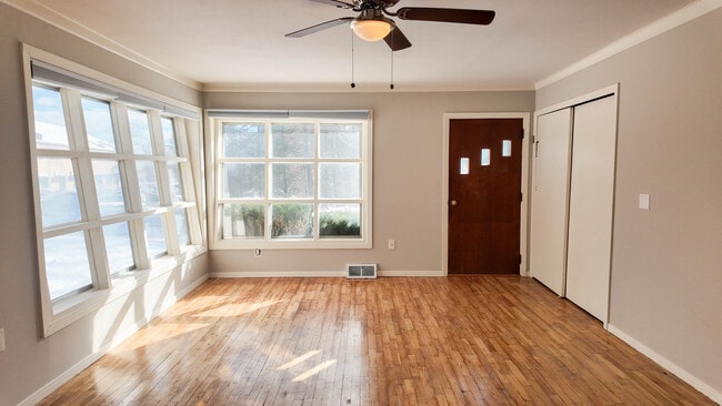 Building Photo - 3639 Shafer Schoolhouse