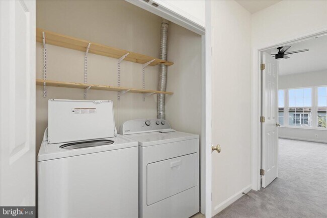 Building Photo - 25828 Kirkwood Square