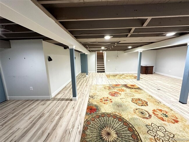 Building Photo - 2759 Saratoga Dr