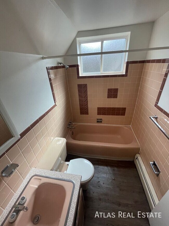 Building Photo - 6035 W 39th Ave