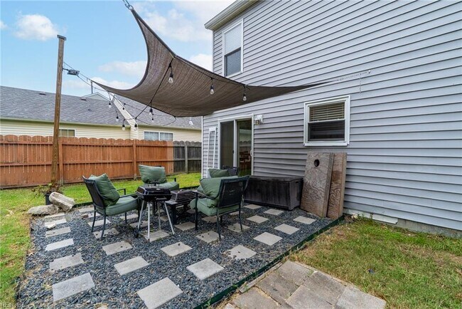 Building Photo - 517 Woodshire Way